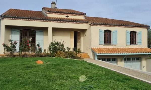 Maison familiale avec jardin