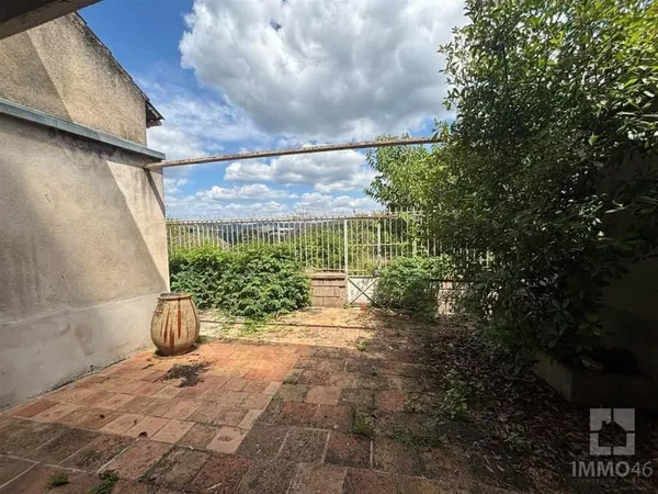 T3 rez-de-chaussée avec terrasse, centre-ville