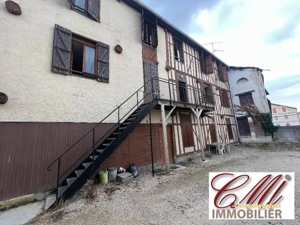 Appartement 5 pièces 473 m²