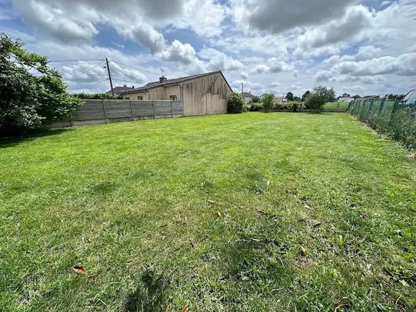 Terrain 400 m²