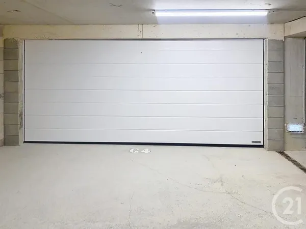 Parking 30 m²