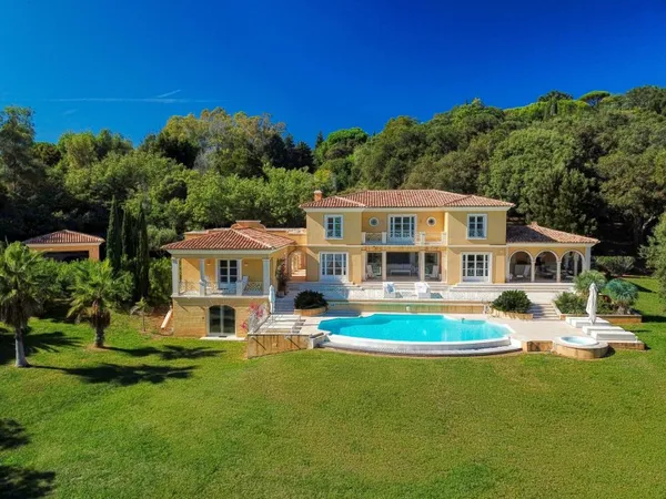 LA-CROIX-VALMER - VUE MER - PISCINE - 6 CHAMBRES