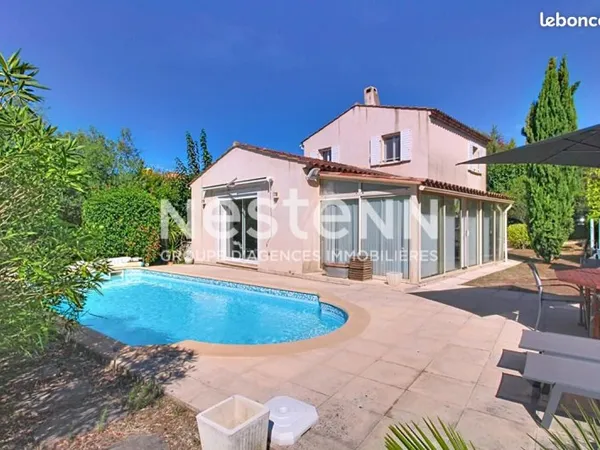 Villa 5 pièces 163 m²