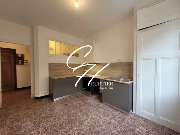 GRENOBLE - APPARTEMENT T1 - SPACIEUX