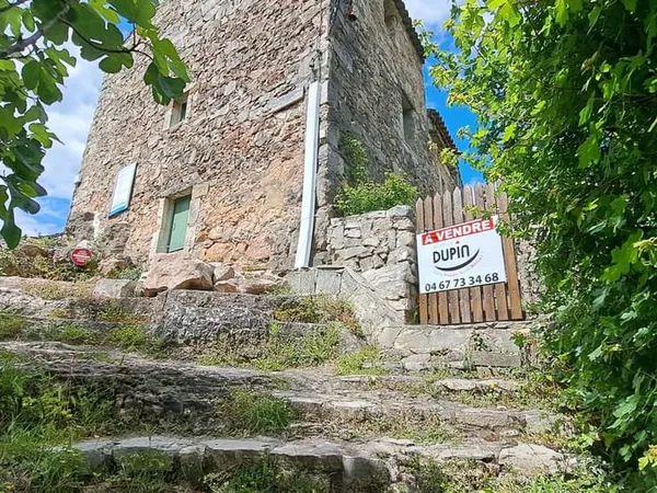 Cirque de Navacelles, propriété d'environ 90 m2 sur 3 niveau
