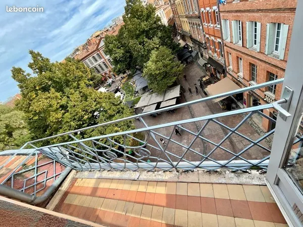 T2 meublé 27,5 m² - Dernier étage - Balcon plein soleil - Place Saint-Georges - Clim