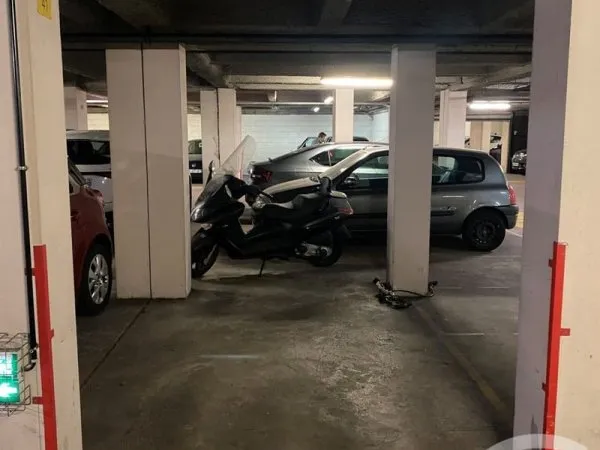 Parking 11 m²