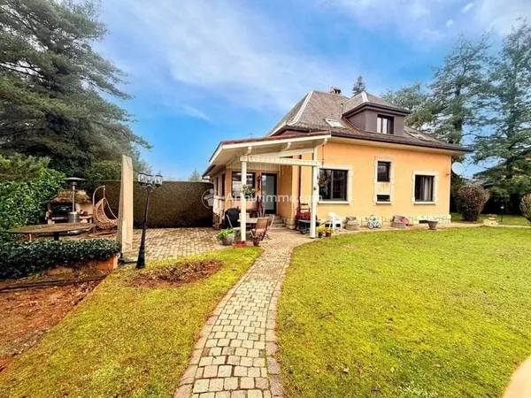 Maison 5 pièces 187 m²