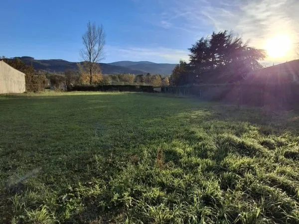 Terrain constructible
