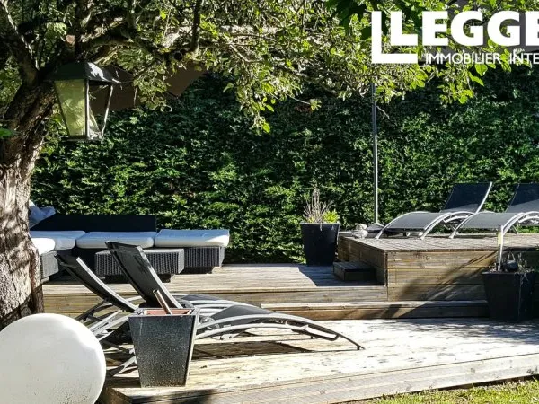 Maison 7 pièces 238 m²