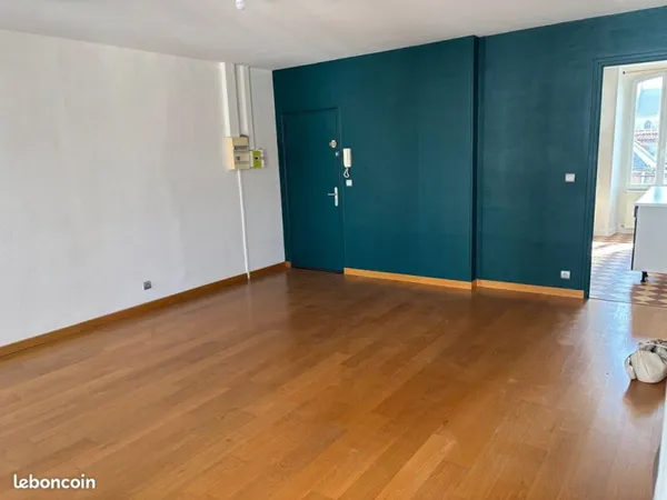 Beau T3 sur Reims - 64m2