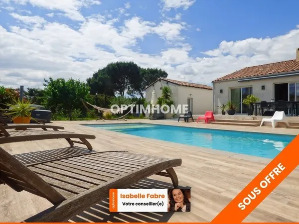 MAGNIFIQUE MAISON DE PLAIN PIED, 4 CHAMBRES, PISCINE, GARAGE, sur parcelle de 1024m2