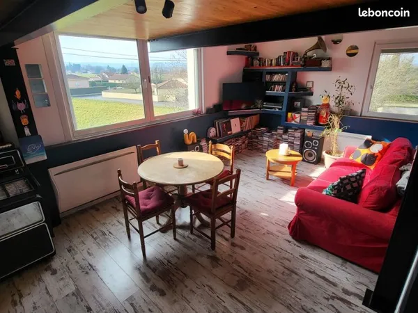 Appartement T3 bis en duplex lumineux - Estrablin