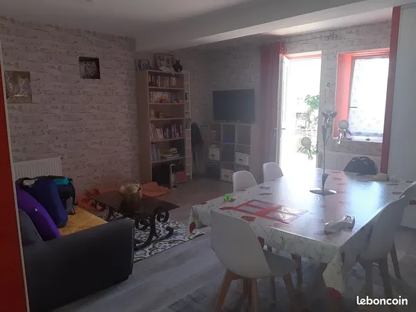 Maison 60M2 plus dependances