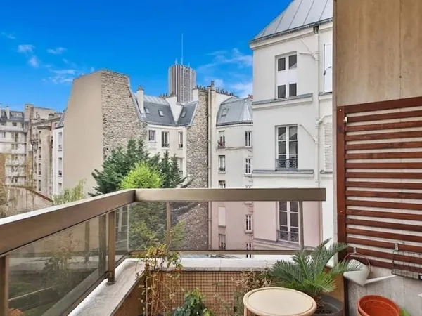 PARIS 17EME - SAINT FERDINAND / TERNES - 2 PIECES + BALCON TERRASSE