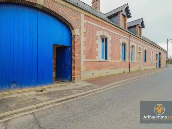 Exclusivité - Ensemble immobilier spécial investisseur - 4 logements + grange - entrées indépendante