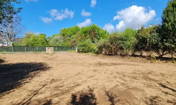 Terrain 357 m²