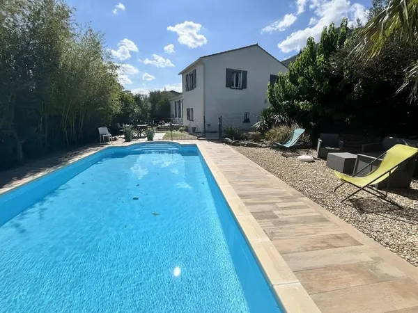 Maison Vente Saint-Hippolyte-du-Fort 6p 132m² 390000€