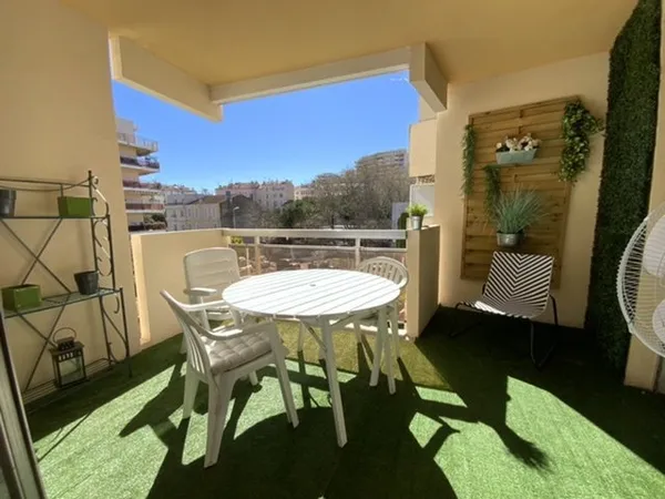 Studio 31m2 avec parking + terrasse + cave o Secteur Bas Pet