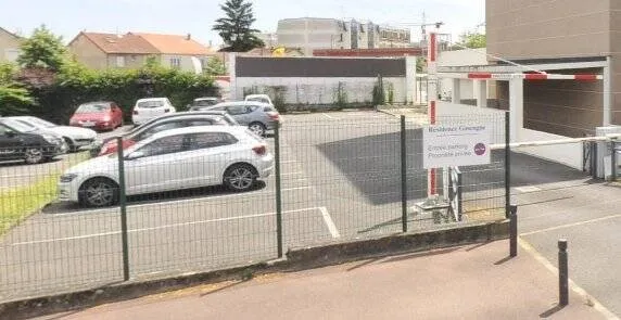 Parking 16 m²