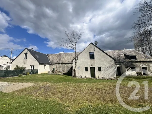 Maison 11 pièces 550 m²