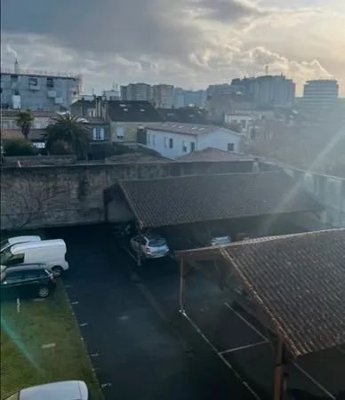Stationnement Location Bordeaux   75€