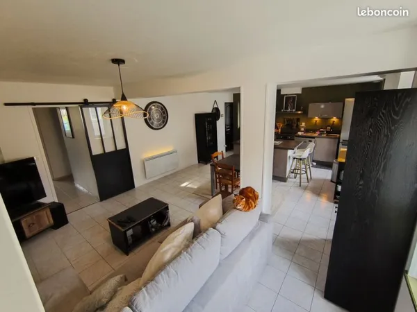 Maison de Bourg renovée de 108m2