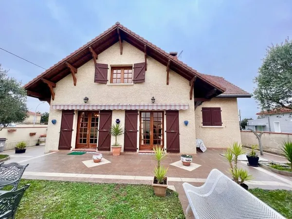 Maison 6 pièces 185 m²