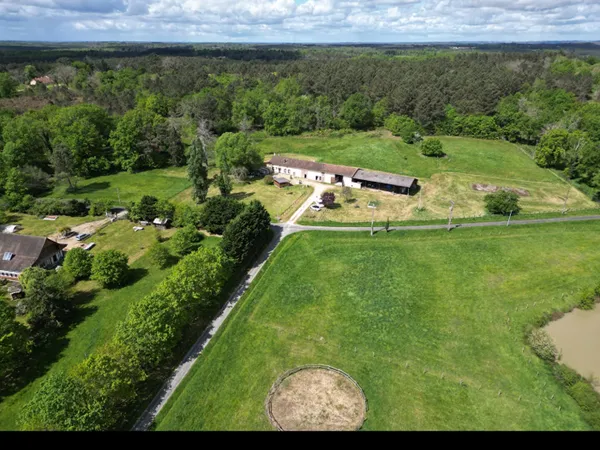 Propriété équestre - 27 hectares - Maison plein pied 150m2 -