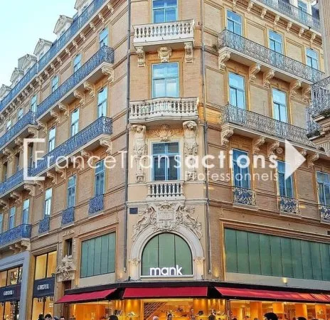 Local commercial 400 m²