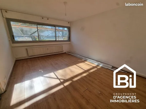 Studio 1 pièce 30 m²