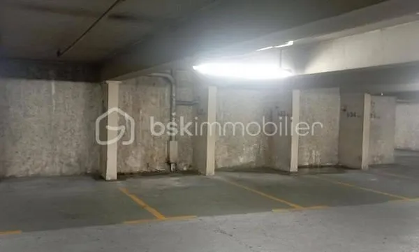 Parking 11 m²