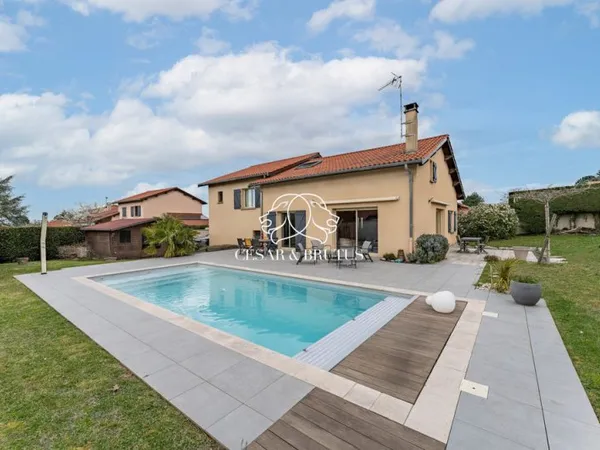 Maison familiale 5 pièces avec piscine, Charly (exclusivité)