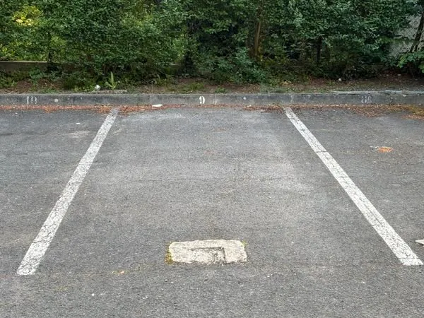 RARE - Parking sécurisé GARE de MEAUX (4 min à pied)