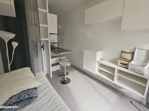 Studio 1 pièce 15 m²