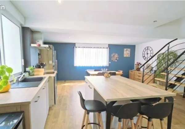 Maison rénovée avec appartement indépendant - idéal résidence + revenu locatif