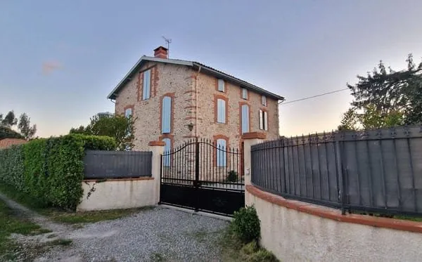 Maison 6 pièces 230 m²