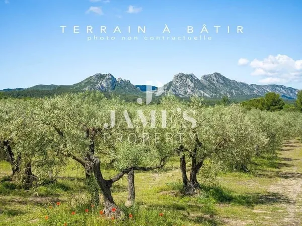 Terrain constructible proche centre - Saint Rémy de Provence