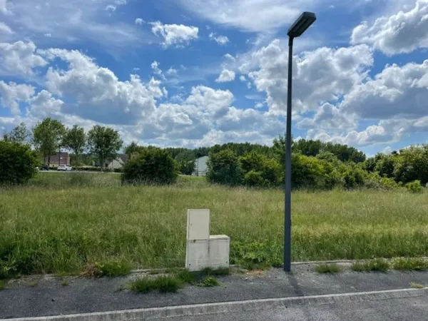 Terrain 800 m²