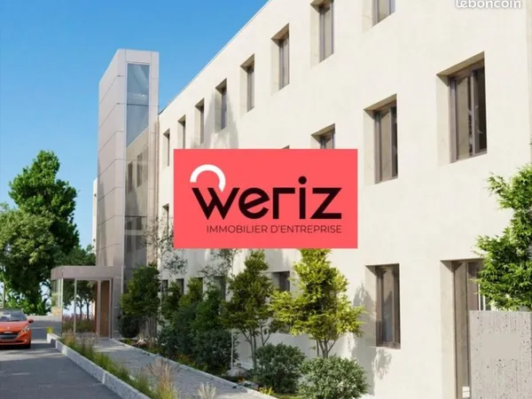 Bureau 657 m²