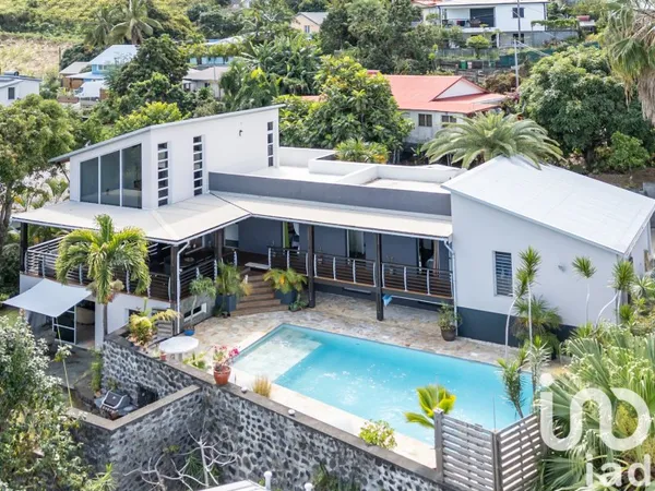 Maison 8 pièces 274 m²