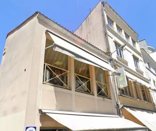 Immeuble 300 m²