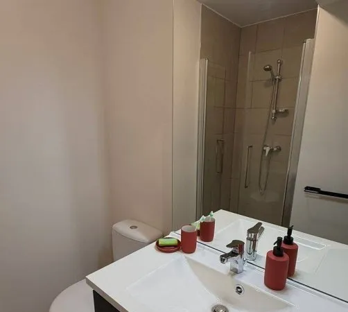 Studio 1 pièce 20 m²