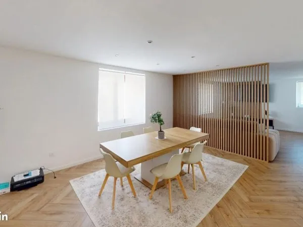 Maison 7 pièces 202 m²