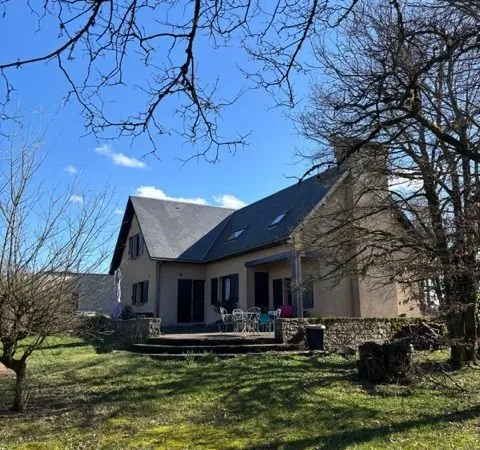 Maison familiale 179 m² - 5 chambres- Terrain 3288 m²- Cadayrac (Salles la Source)