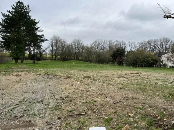 Terrain constructible 489 m²