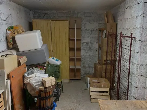 Recherche coloc garage/ box de stockage