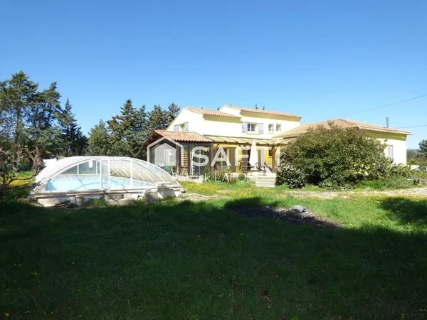 Maison 7 pièces 208 m²