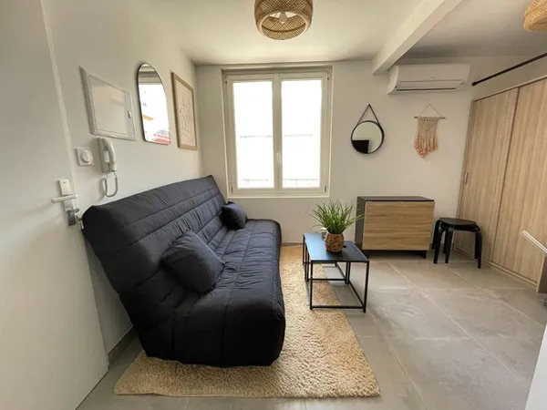 Appartement La Crau 1 pièce(s) 18 m2