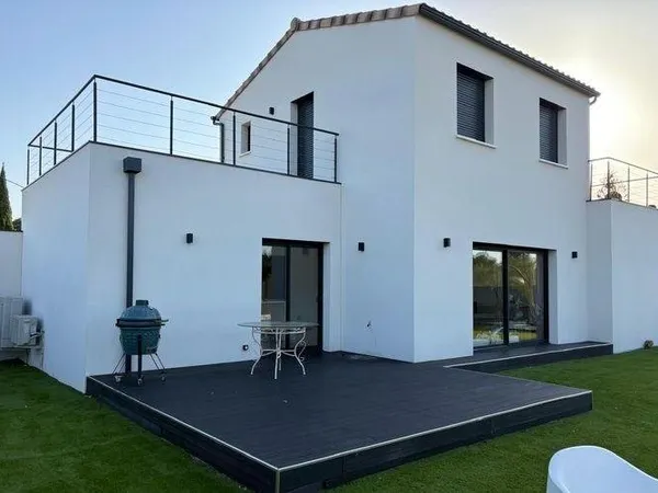 Villa construite en 2024
